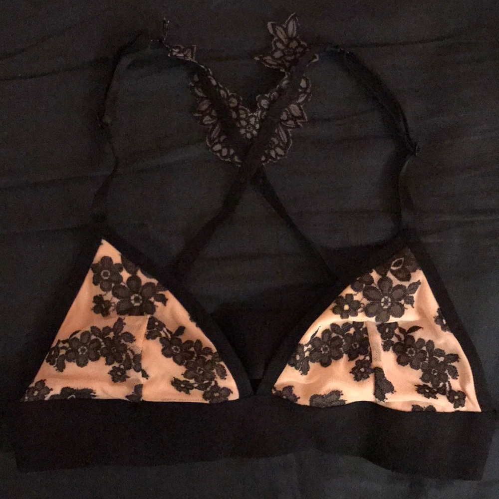PINK VS NEVER WORN BRALETTE